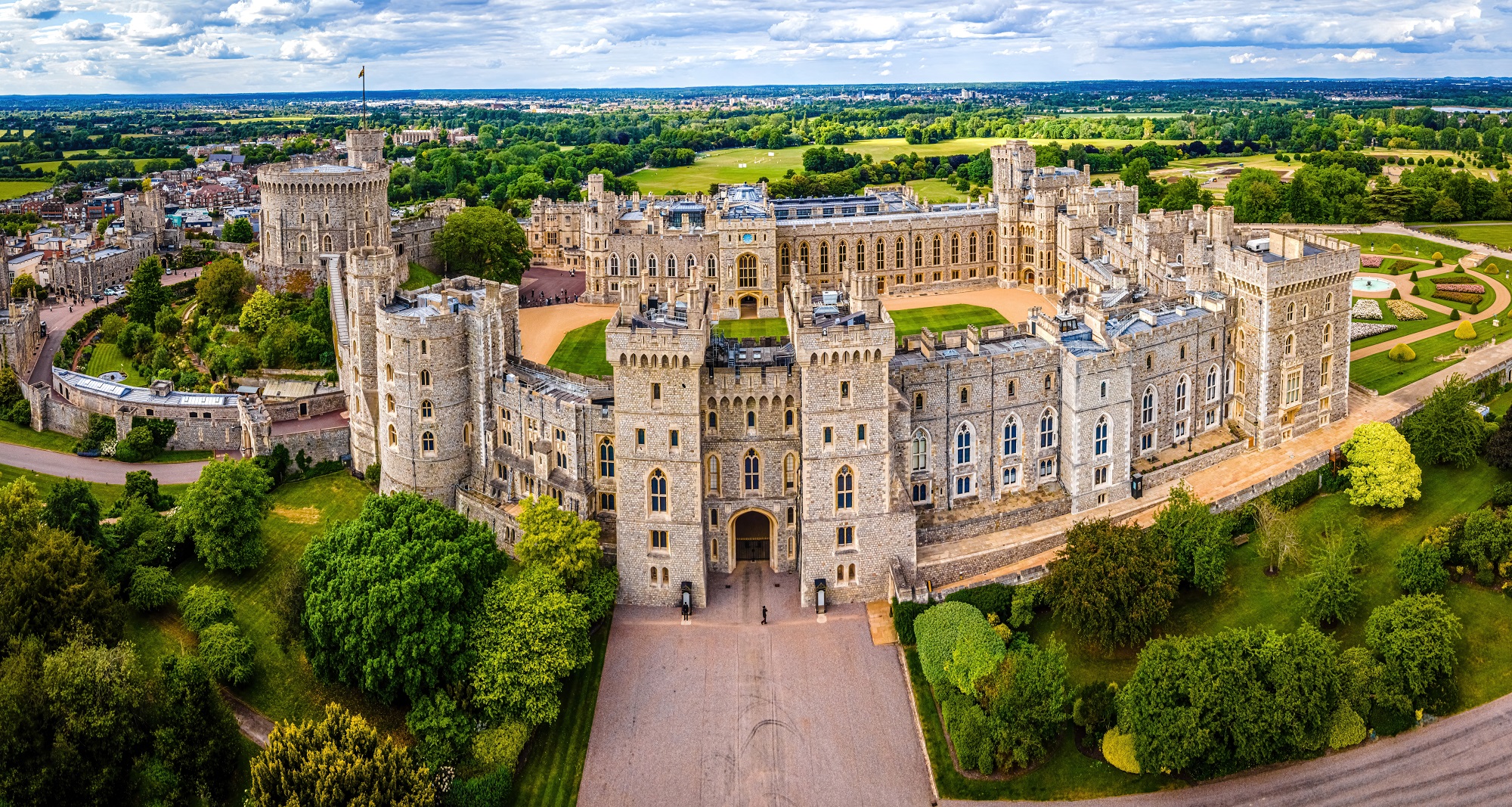 A bird's eye view photo of Windsor Castle